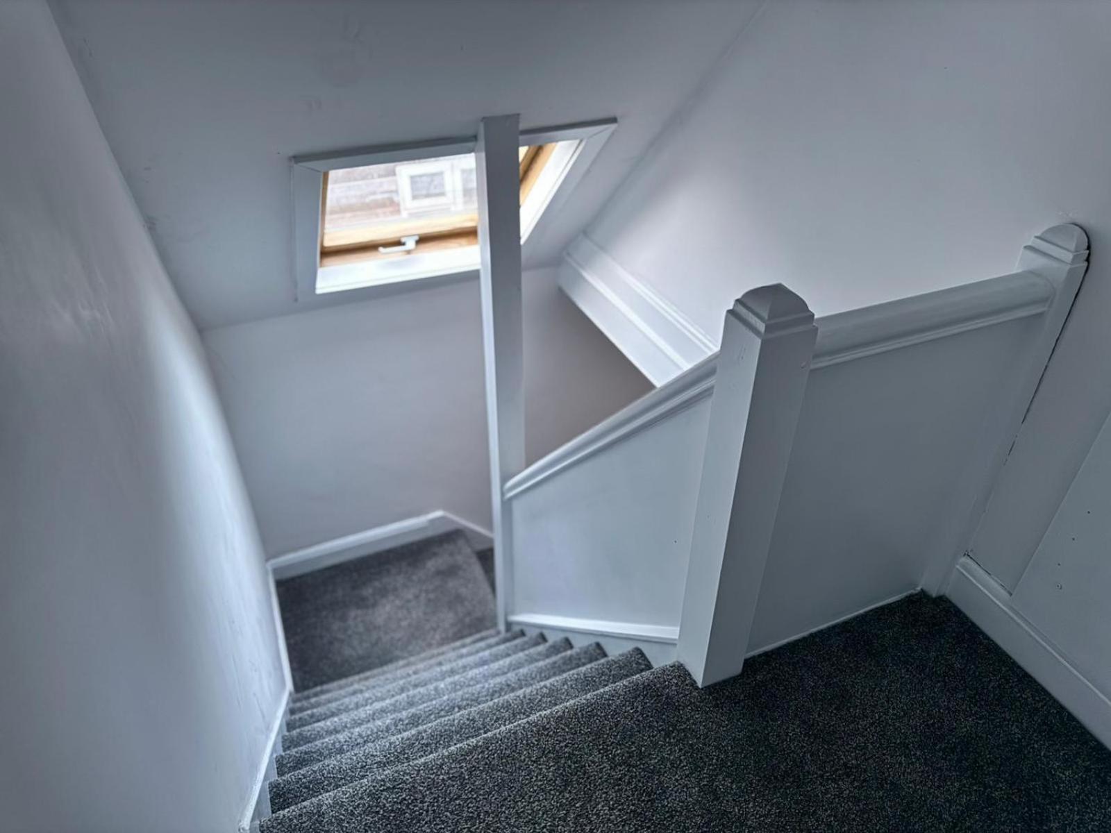 Shm Stays Solihull Hs2 Nec Airport Nr M6 M40 M42 Great For Long & Short Stays 15 Min Walk To Train Station 5 Min Drive To Town Centre Outside Bus Stops & Supermarket Free Parking Kültér fotó